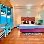 Hotel The Hadimba Palace # Mountain View ! Family Hotel ! Big Private Parking ! Near To Mall Road
