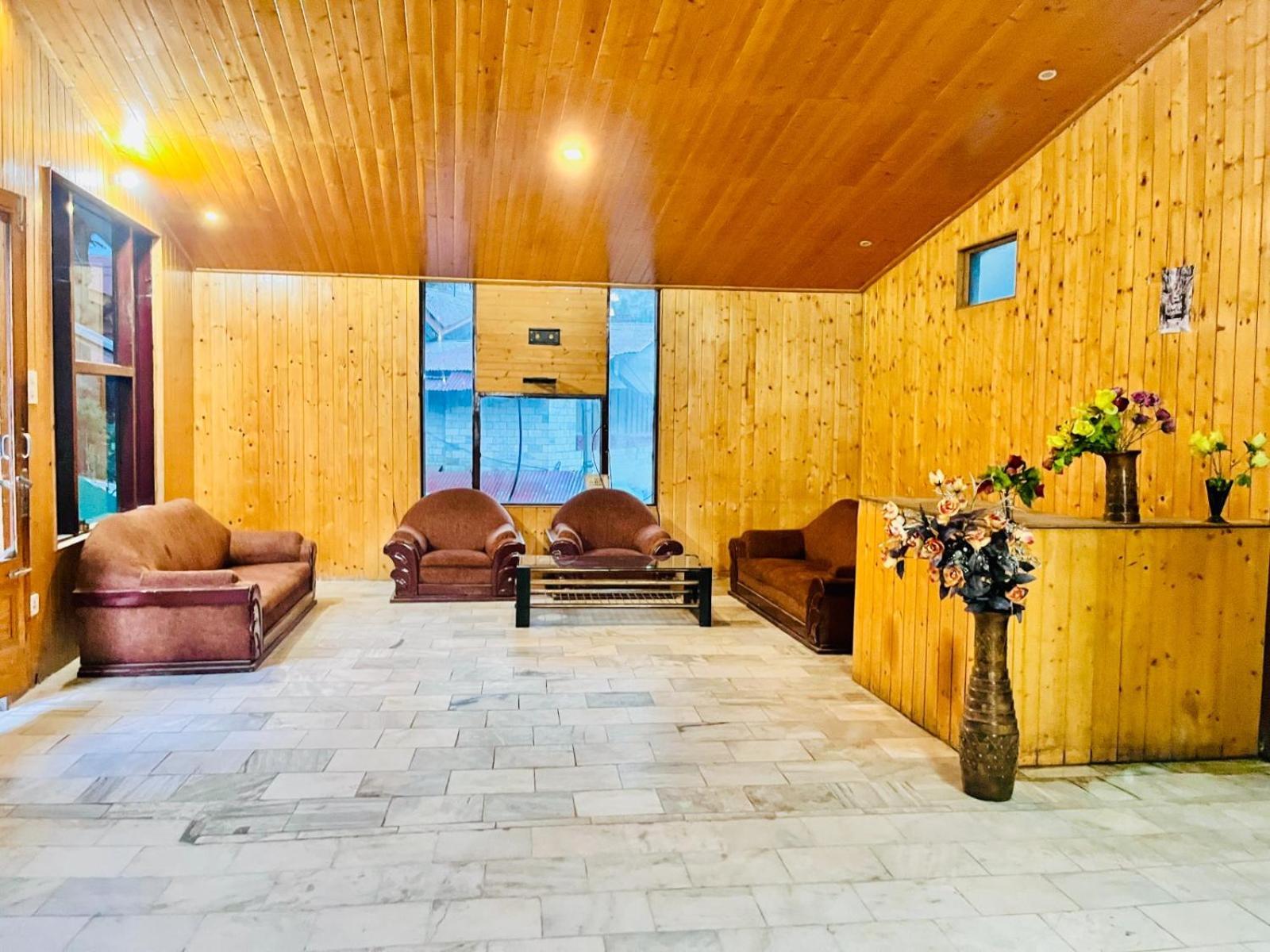 The Hadimba Palace # Mountain View ! Family ! Big Private Parking ! Near To Mall Road 4*