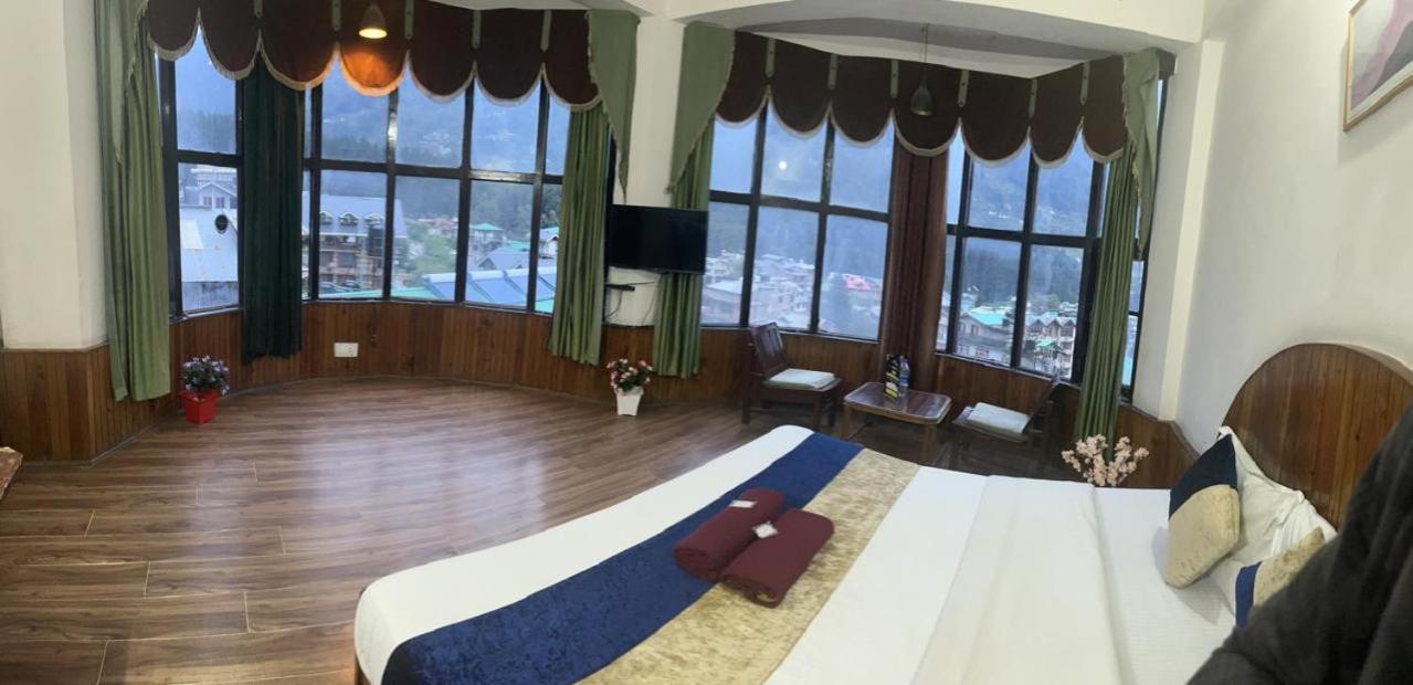 The Hadimba Palace # Mountain View ! Family ! Big Private Parking ! Near To Mall Road 4*